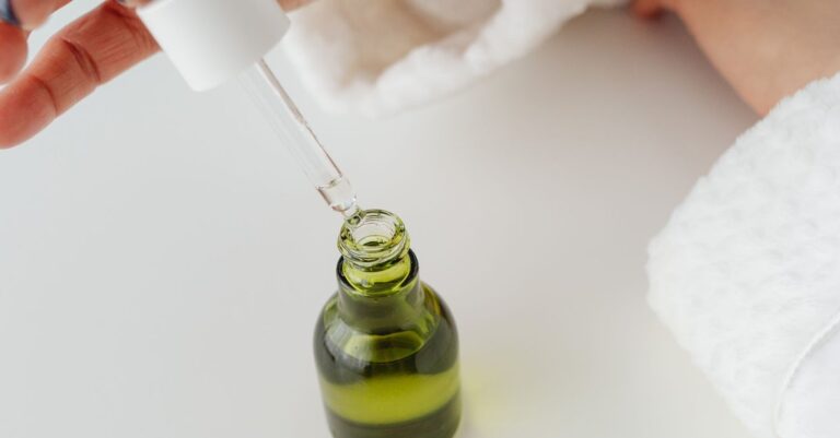 Anhydrous Cosmetics: Why Oils, Powders and Waxes Need Fewer Tests