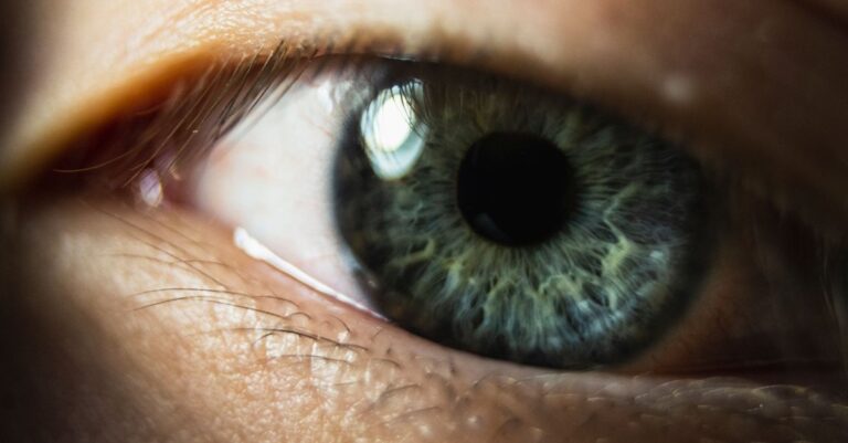 Are Eyelash Growth Serums Cosmetics or Medicinal Products?